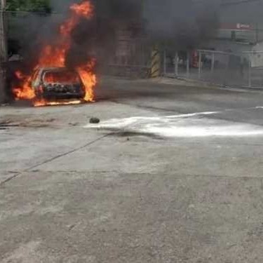 Frontera Digital,  CARRO QUEMADO, SANTO DOMING, TRASANDINA, Sucesos,  Se quemó un carro en la carretera Trasandina