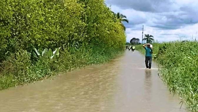Diario Frontera, Frontera Digital,  INUNDACIONES SUR DEL LAGO, ZULIA, LLUVIAS, EMERGNCIAS, Regionales, ,Zulia | Afectada por inundaciones en Sur del Lago: «esto es terrible»