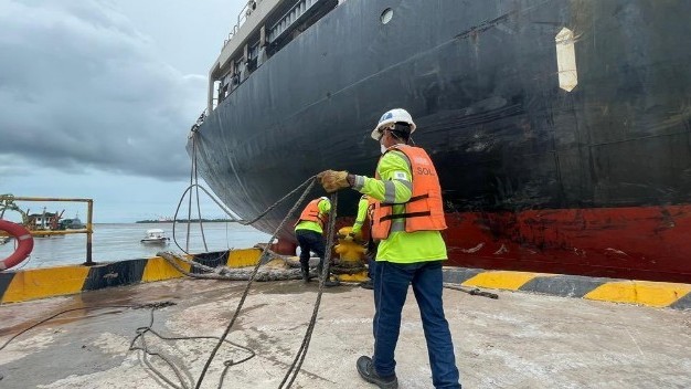 http://fronteradigital.com.ve/El embajador Armando Benedetti anunció 
la llegada de un buque cargado de urea desde Venezuela