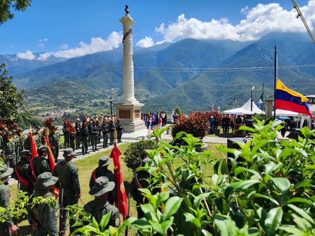 Diario Frontera, Frontera Digital,  Jehyson Guzmán, Simón Bolívar, monumento La Columna, plaza Las 6 Repúblicas, bulevar Paso de Bolívar, municipio Libertador, Mérida, Misión Venezuela Bella, Andrés Rodrigo, Regionales, ,Jehyson Guzmán acompañó reinauguración del primer monumento al Libertador