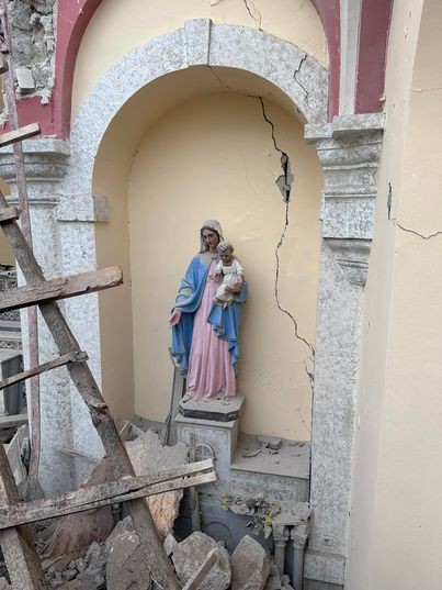Diario Frontera, Frontera Digital,  Virgen María queda intacta, TURQUÍA, Internacionales, ,Imagen de la Virgen María queda intacta 
tras desplome de catedral en Turquía