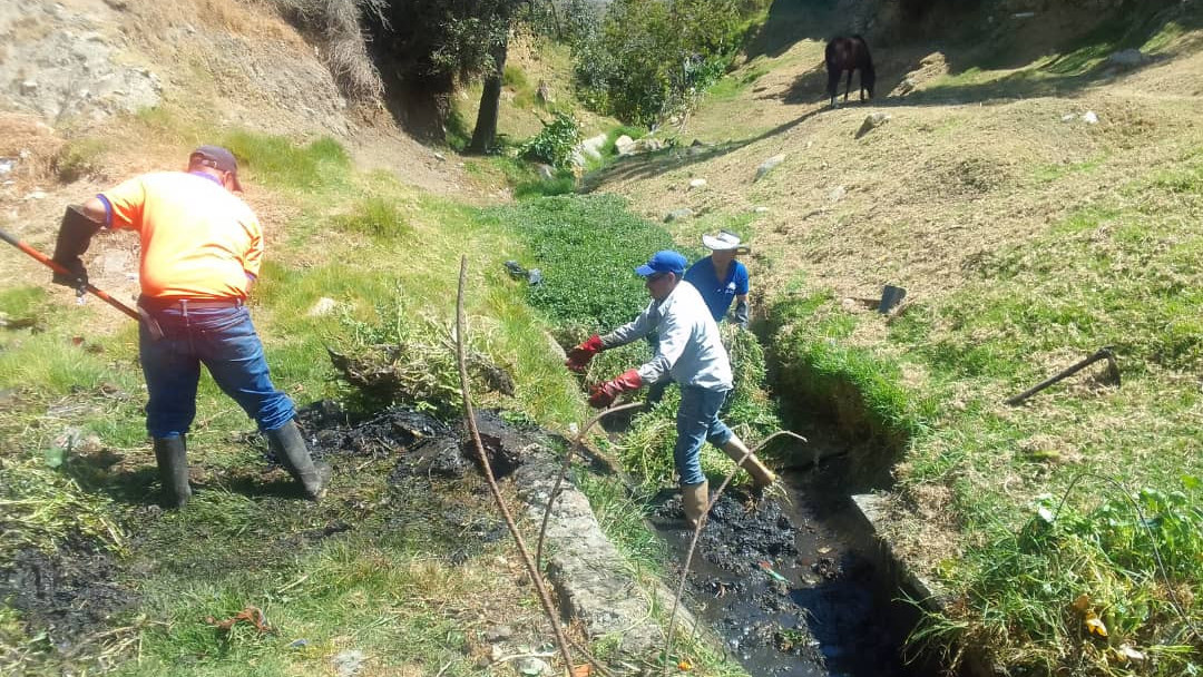 http://fronteradigital.com.ve/Dirección de Servicios Públicos de Rangel realizó mantenimiento en quebrada El Pantano de Mucuchíes