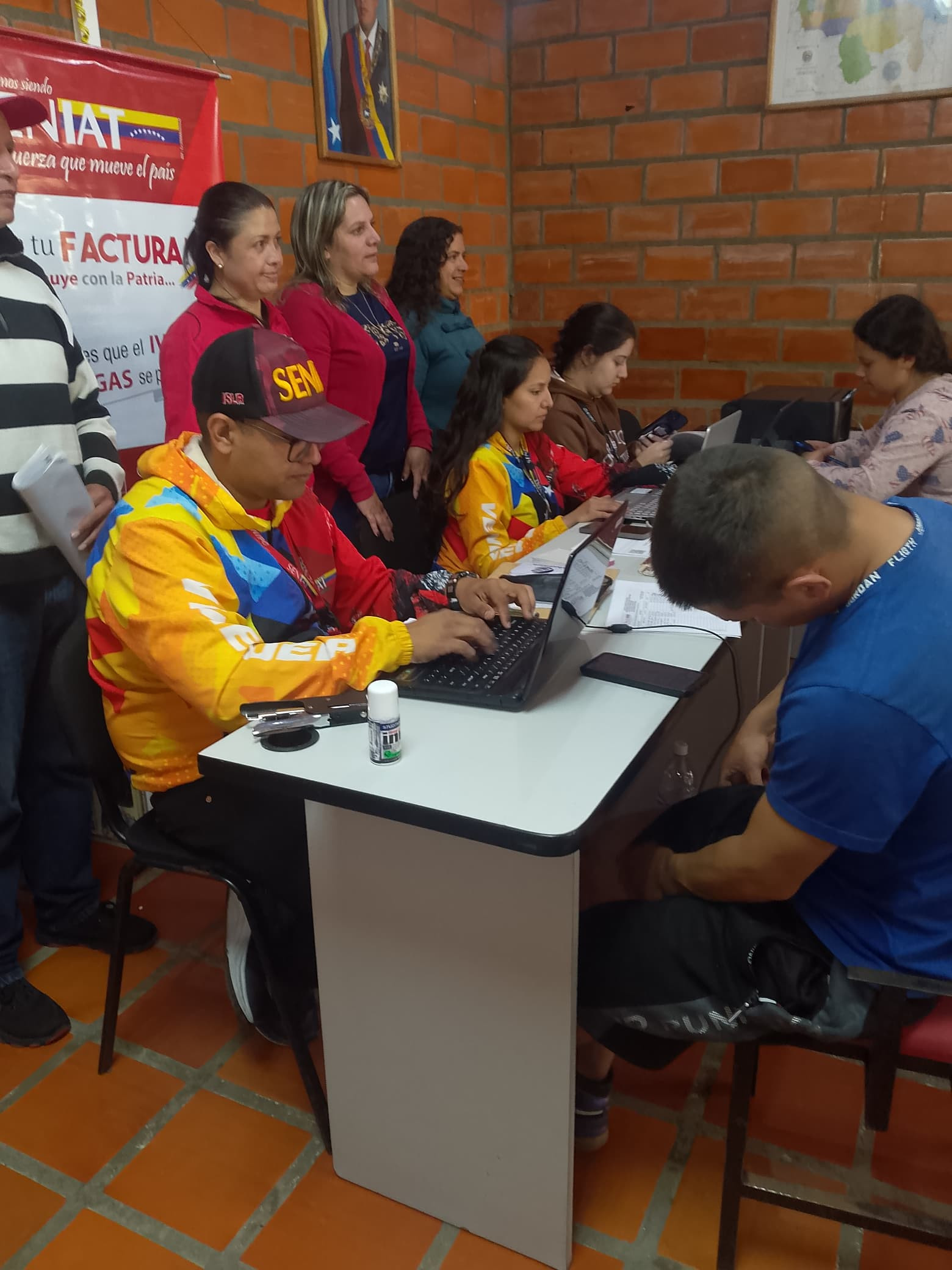 Diario Frontera, Frontera Digital,  Páramo, ,Durante la jornada, se realizaron inscripciones y actualizaciones en el Registro de Información Fiscal (RIF), recuperación de usuarios y claves, así como una charla informativa sobre el deber de facturar y exigir la factura, en cumplimiento de las disposiciones legales vigentes,SENIAT atendió a más de 70 contribuyentes en operativo de RIF 
y orientación tributaria en Pueblo Llano