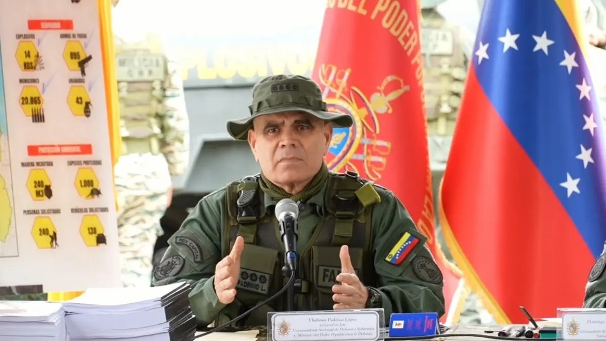 Diario Frontera, Frontera Digital,  Nacionales, ,Padrino López denuncia sobrevuelo de aviones de combate de EE UU cerca de las costas de Venezuela