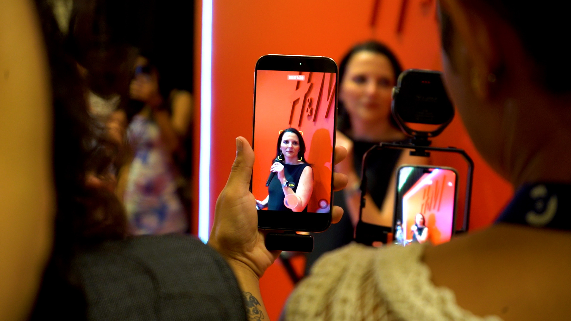 Diario Frontera, Frontera Digital,  Farándula, ,Beatriz Volkmann, CEO de Hola Moda | Foto Abraham Tovar,H&M cree que llega a Venezuela en el momento correcto