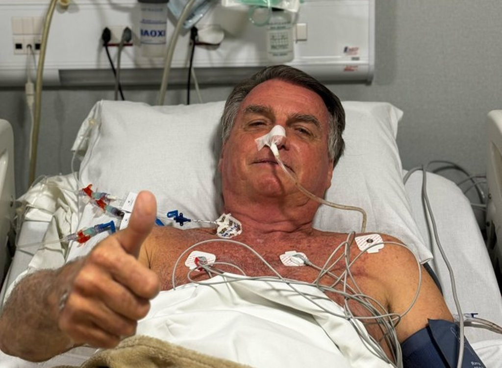 Diario Frontera, Frontera Digital,  Internacionales, ,Jair Bolsonaro manifestó que “probablemente” 
será operado en Brasilia por los fuertes dolores abdominales