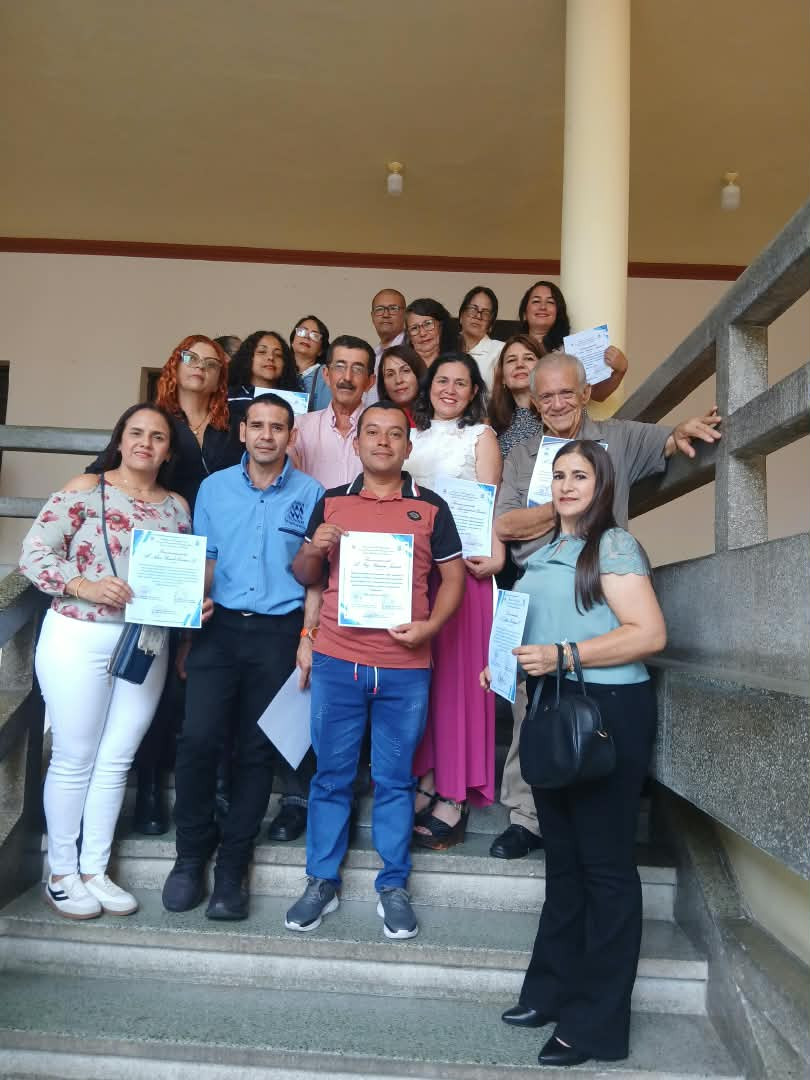 Diario Frontera, Frontera Digital,  Mocoties, ,La distinción como orador de orden correspondió al distinguido académico, profesor José Joaquín Yáñez, figura emblemática del acontecer educativo regional,Cámara Municipal y Alcaldía de Tovar condecoraron al personal de la UNA 
en su 49 Aniversario