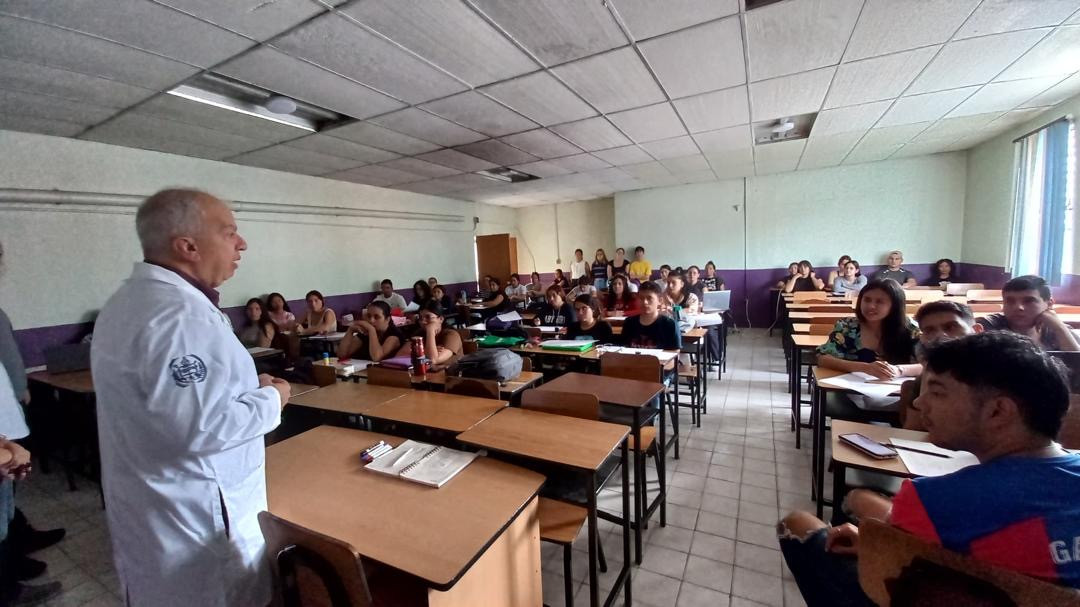 Diario Frontera, Frontera Digital,  Regionales, ,A diario el Dr. Gerardo Moreni visita las instancias académicas de la facultad de Medicina ULA. Foto: Prensa GM,Gerardo Moreno plantea soluciones a problemas académicos 
y sociales en la facultad de Medicina