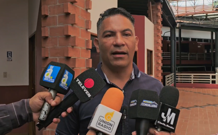 Diario Frontera, Frontera Digital,  Regionales, ,El presidente de la Asociación de Ganaderos de la Zona Alta, Valdemar Ramírez, expresó la postura del gremio frente a la contingencia vial,Productores andinos piden intervención gubernamental 
ante el deterioro de las vías y las fallas de luz en Mérida