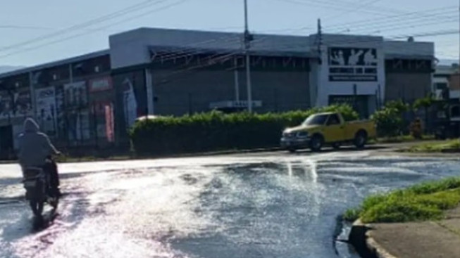 http://fronteradigital.com.ve/Denuncian desbordamiento de cloacas en El Vigía