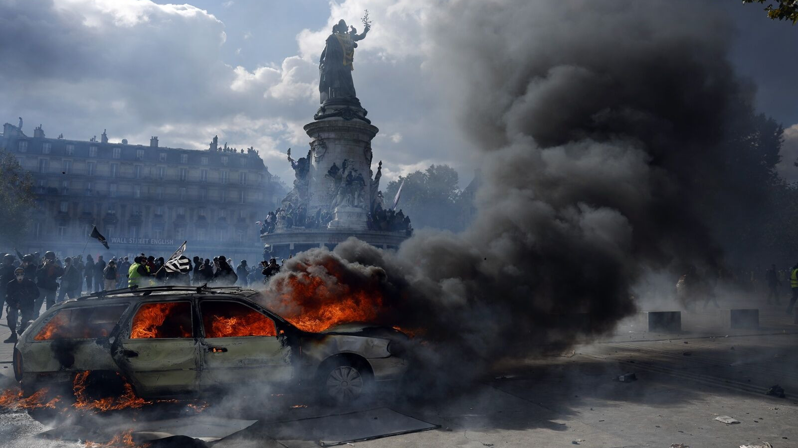 http://fronteradigital.com.ve/Al menos 400 detenidos por actos de violencia en la jornada de protesta masiva en Francia