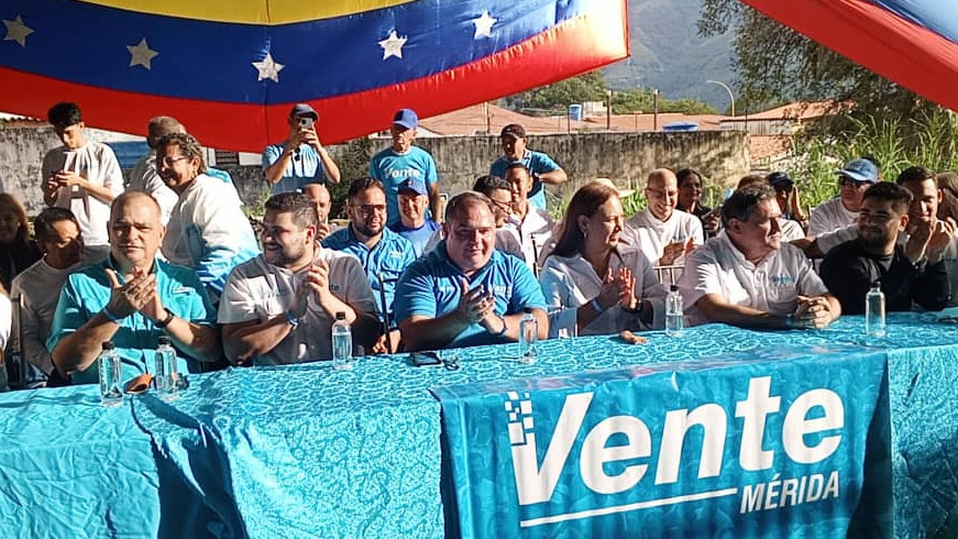 http://fronteradigital.com.ve/Vente Venezuela desborda Mérida con masiva Asamblea de Ciudadanos 
y consolida su estructura regional