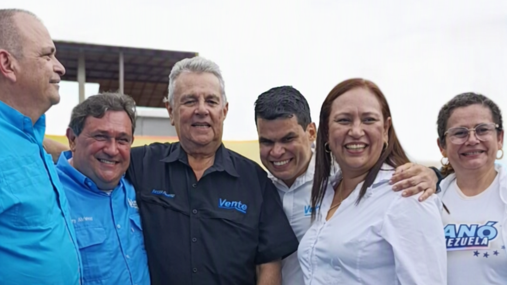 http://fronteradigital.com.ve/Dirigentes nacionales de Vente Venezuela 
exigieron fecha de elecciones presidenciales en El Vigía