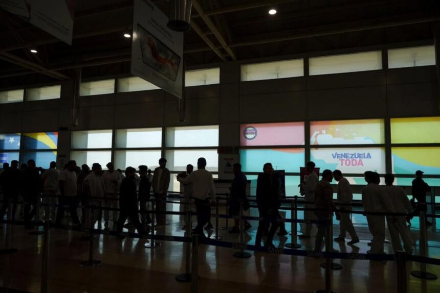 Diario Frontera, Frontera Digital,  Nacionales, ,Llegó a Venezuela un vuelo con 109 venezolanos repatriados desde EE UU