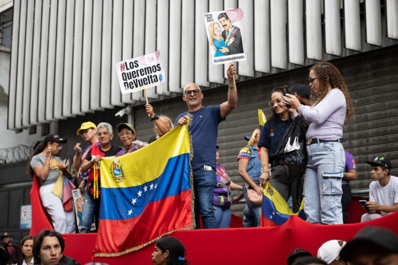 Diario Frontera, Frontera Digital,  Politica, ,Chavismo marcha por la «paz», mismo día que sindicalistas protestan por salario