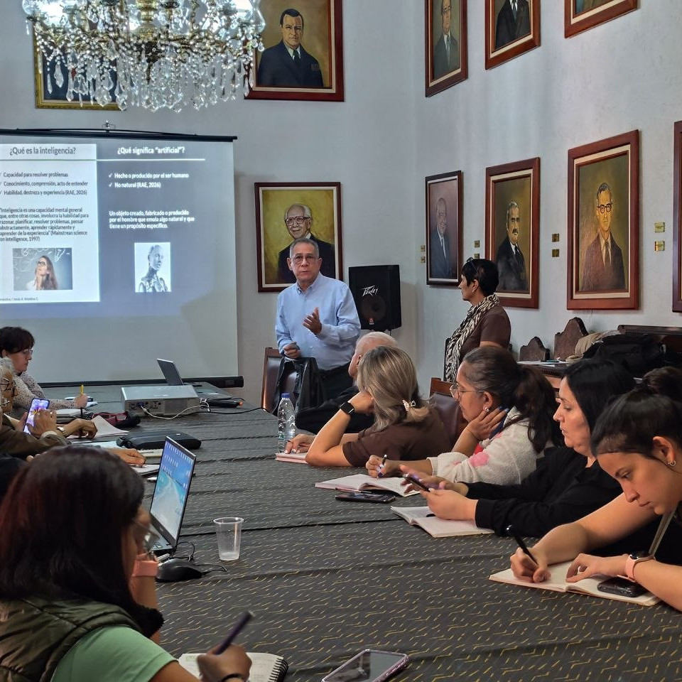 Diario Frontera, Frontera Digital,  Regionales, ,Academia de Mérida dicta taller de Inteligencia Artificial Generativa