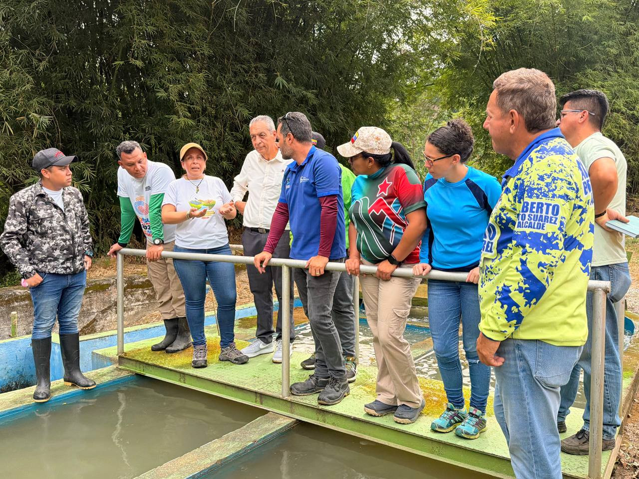 Diario Frontera, Frontera Digital,  Panamericana, ,Los legisladores se trasladaron al municipio Caracciolo Parra y Olmedo, en el que, junto al alcalde, Alberto Suárez, un equipo de concejales, y funcionarios de Hidroven, Ministerio del Poder Popular para el Ecosocialismo, Protección Civil, Zodi, Inparques, se instaló una mesa técnica en la Plaza Bolívar de Tucaní,Despliegue del CLEBM fortalece atención en ambiente, agua y salud 
en los municipios Sucre y Caracciolo Parra y Olmedo
