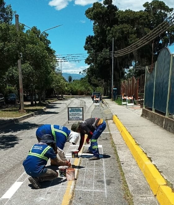 Diario Frontera, Frontera Digital,  Regionales, ,Morantes subrayó que mediante el Gabinete de la Segunda Transformación se ejecuta un abordaje integral que incluye asfaltado, iluminación, mantenimiento del sistema de semáforos y limpieza de drenajes,Alcaldía de Mérida realiza demarcación en Zumba