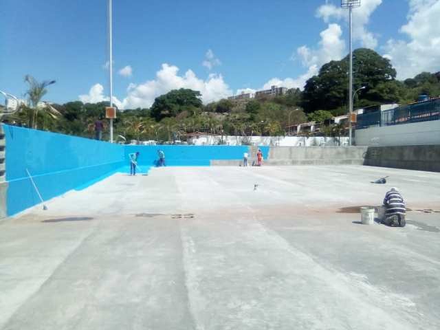 Diario Frontera, Frontera Digital,  piscina olímpica de la urbanización “Don Luis”, Deportes, ,Continúa recuperación de la 
piscina olímpica de la urbanización “Don Luis”
