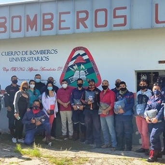 Diario Frontera, Frontera Digital,  CUERPO DE BOMBEROS ULA, Regionales, ,Jehyson Guzmán entregó uniformes 
a bomberos universitarios de la ULA