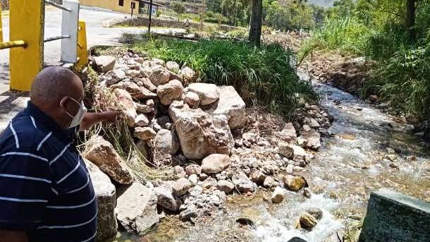 https://fronteradigital.com.ve/Gobernador Jehyson Guzmán ejecutó obras en el río Milla