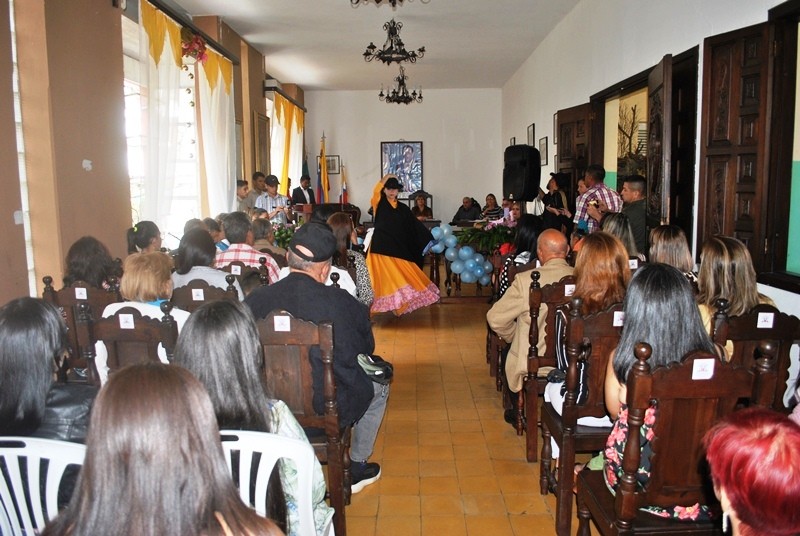 Diario Frontera, Frontera Digital,  maestros activos y jubilados en Tovar, ALCALDÍA DE TOVAR, HOMENAJE, Mocoties, ,Autoridades homenajearon a maestros activos y jubilados en Tovar