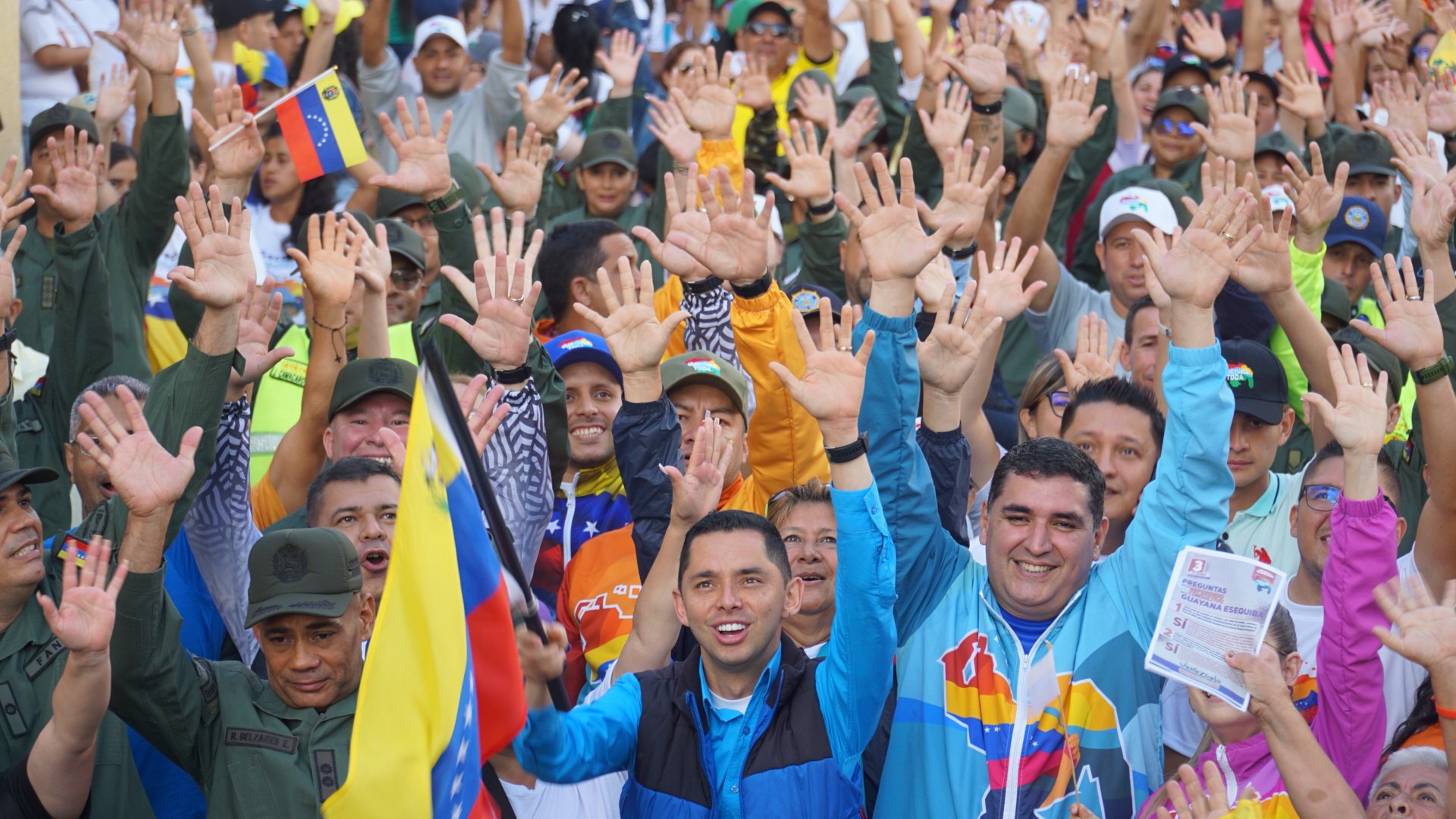 Diario Frontera, Frontera Digital,  Mérida, Municipio Libertador, FANB, Guayana Esequiba, Referéndum consultivo, 5 veces Sí, Venezuela Toda, Jehyson Guzmán, Politica, ,Con éxito "Venezuela Toda" marchó en Unión Cívico-Militar y Policial por el Esequibo