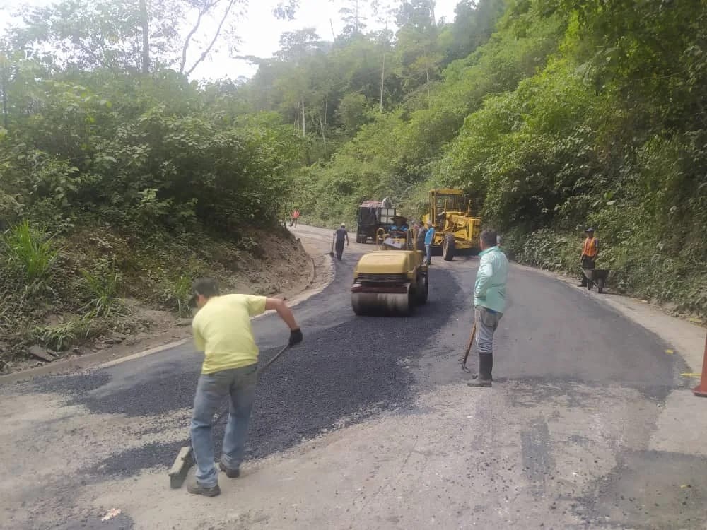  Jehyson Guzmán, Victor Bustamante, municipio Zea, local 003, Plan de bacheo, Mocoties, 
