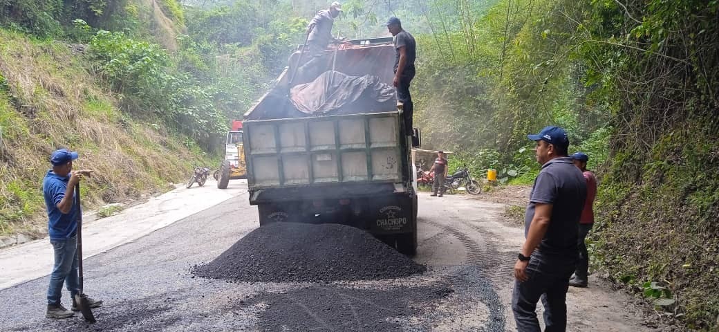  Jehyson Guzmán, Victor Bustamante, municipio Zea, local 003, Plan de bacheo, Mocoties, 