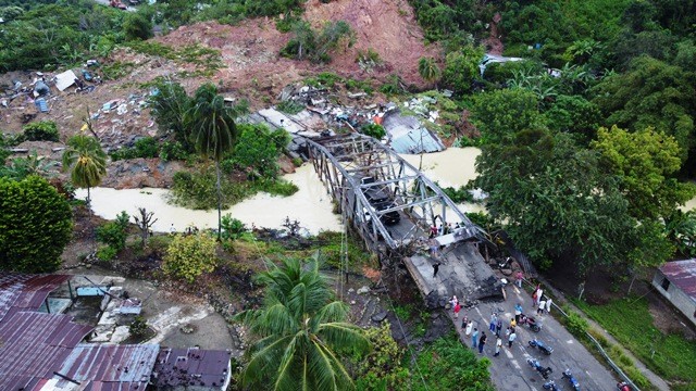  LISANDRO SEGURA, PUENTE ONIA, El Vigía Panamericana, 