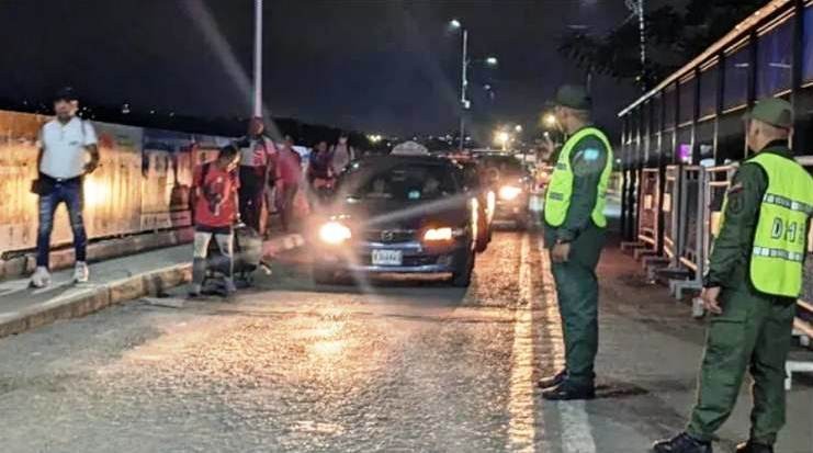 Diario Frontera, Frontera Digital,  PUENTE SIMÓN BOLÍVAR, PUENTE FRANCISCO DE PAULA SATANDER, VEHÍCULOS, Nacionales, ,Retornan los vehículos a los puentes de Ureña 
y San Antonio tras siete años de cierre
