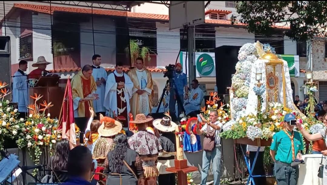  VASALLOS DE LA CANDELARIA, PARROQUIA SANTIAGOI APÓSTOL DE LA PUNTA, MÉRIDA, PADRE EDDUAR MOLINA, Regionales, 