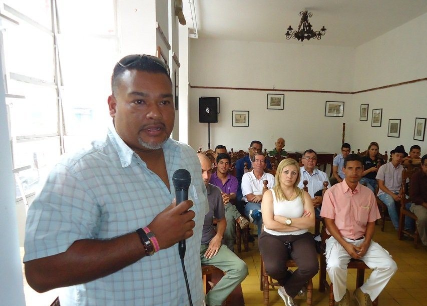 Diario Frontera, Frontera Digital,  Franklin Santana, Mocoties, ,Franklin Santana: «Un factor importante estar trabajando con casi 7 u 8 meses antes la feria»