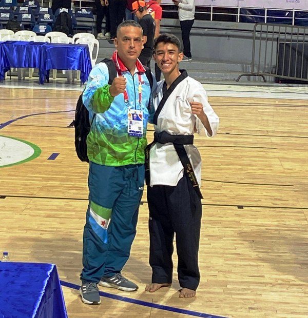 Diario Frontera, Frontera Digital,  Deportes, ,Taekwondo le da la primera medalla para Mérida