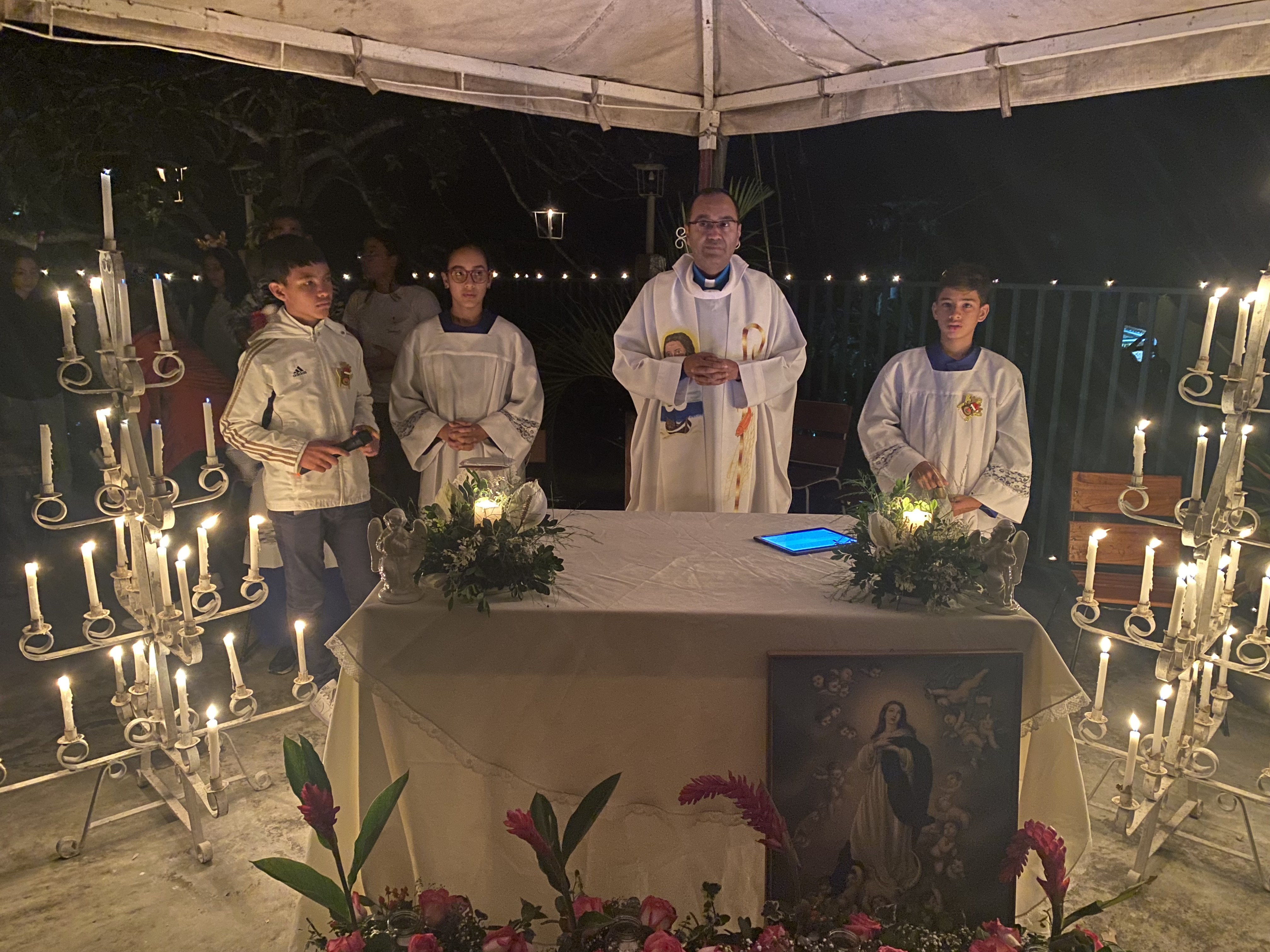 Diario Frontera, Frontera Digital,  Mocoties, ,Familia de “El Candil” en Zea celebró Misa de la Luz