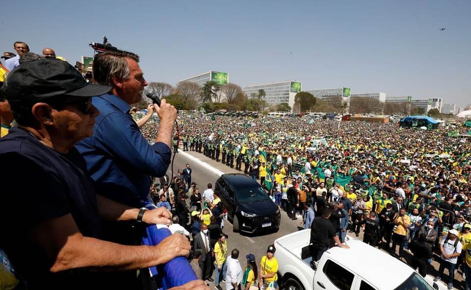Diario Frontera, Frontera Digital,  Internacionales, ,Masiva movilización en apoyo a Bolsonaro tras las acusaciones 
en su contra por el intento de golpe de Estado contra Lula