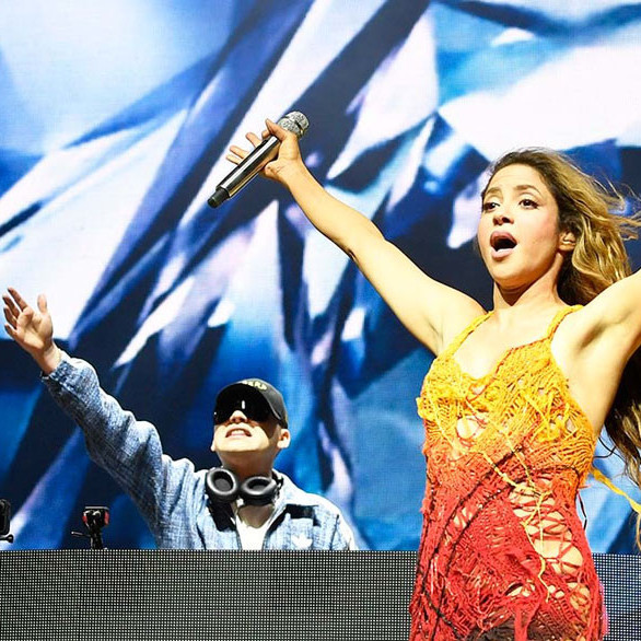 Diario Frontera, Frontera Digital,  Farándula, ,Shakira anuncia su nueva gira en Coachella durante su aparición sorpresa con Bizarrap