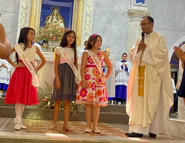 Diario Frontera, Frontera Digital,  Regionales, ,Impusieron bandas a Doncellas que acompañarán a la Virgen de las Mercedes en su fiesta patronal