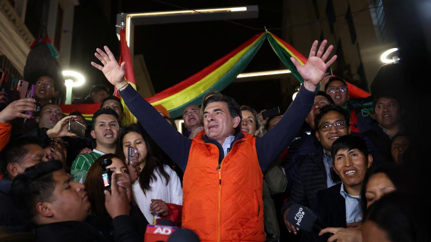Diario Frontera, Frontera Digital,  Internacionales, ,Paz, ganador de la segunda vuelta presidencial el pasado domingo, recordó que «hay una representación diplomática» de Venezuela en Bolivia. Sin embargo, subrayó que no comparte «la modalidad democrática que dicen» tener en territorio venezolano.,Presidente electo de Bolivia revela detalles 
sobre las relaciones que tendrá con Venezuela