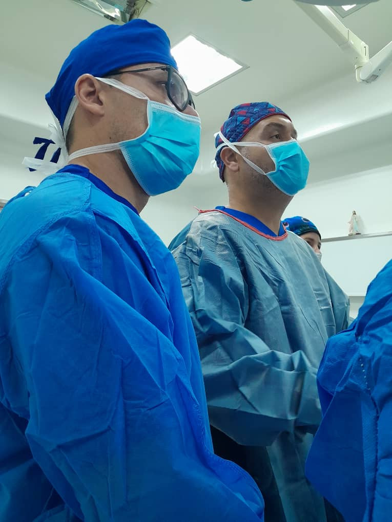 Diario Frontera, Frontera Digital,  Salud, Regionales, ,Los doctores Borjas y Castillo en uno de los quirófanos del Hospital Clínico del Valle de Mérida. Foto: Prensa VC,Exitosa jornada de cirugía bariátrica en el Hospital Clínico del Valle
fortalece lucha contra la obesidad