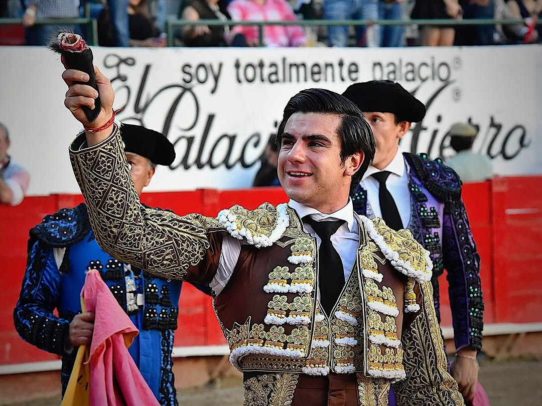 Diario Frontera, Frontera Digital,  Entretenimiento, ,“Colombo”, considerado uno de los toreros más destacados de América Latina y reciente triunfador de la Feria de la Uva 2025, afronta este desafío con la entrega y la disciplina que lo caracterizan.,“Colombo” torea en Ciudad Juárez, Aguascalientes y Monterrey