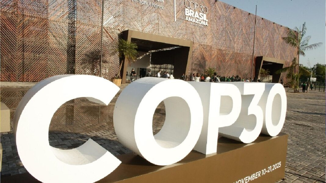 Diario Frontera, Frontera Digital,  Internacionales, ,El pleno de la COP30 también aprobó un documento con una lista definitiva de «indicadores» para medir los avances en las acciones de adaptación ante el cambio climático.,La COP30 aprueba un documento final sin referencia a los combustibles fósiles