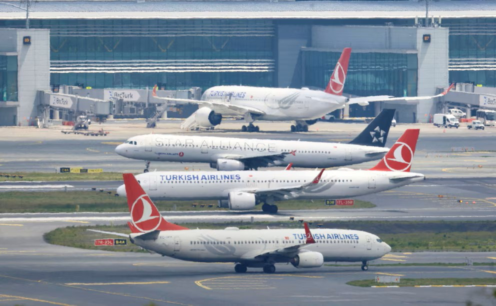 Diario Frontera, Frontera Digital,  Nacionales, ,La decisión se suma a la suspensión de rutas implementada en las últimas horas por Iberia, TAP Air Portugal, Gol y Avianca y otras empresas que conectaban Suramérica, Europa y el Caribe con el país sudamericano.,Aumentan las cancelaciones de vuelos a Venezuela 
tras la alerta de EEUU por “actividad militar” en el Caribe