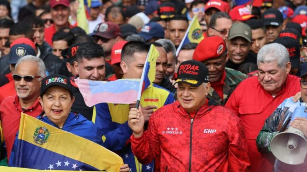 Diario Frontera, Frontera Digital,  Nacionales, ,«El que trate de hacer algo contra Venezuela y ponga un pie en nuestro terrirtorio, entra en zona prohibida para ellos y nosotros nos vamos a defender con lo que tengamos», dijo mientras participa en la marcha de la bandera y de la espada del libertador convocada este martes en Caracas.,Cabello: El que ponga un pie en nuestro territorio entra en zona prohibida
