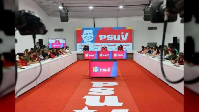 Diario Frontera, Frontera Digital,  Politica, ,El secretario general del Psuv, Diosdado Cabello, lideró la rueda de prensa de la tolda política sobre las asambleas de base. Foto Con el Mazo Dando,Este 27N arranca la conformación de los Comandos de Comunidades Bolivarianos