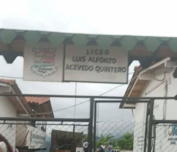 Diario Frontera, Frontera Digital,  El Vigía Panamericana, ,Padres denuncian atropellos a sus hijos por la directiva del Liceo de La Palmita