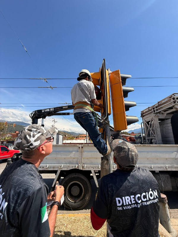 Diario Frontera, Frontera Digital,  Regionales, ,Morante indicó que este despliegue se enmarca en las acciones conjuntas del Gobierno Bolivariano liderado por el presidente Nicolás Maduro, con el apoyo del gobernador Arnaldo Sánchez y el alcalde Nelson Álvarez, orientadas a ofrecer una Mérida más humana, organizada y con servicios públicos optimizados.,Alcaldía de Mérida mantiene activo Plan de Mantenimiento del Sistema de Semaforización