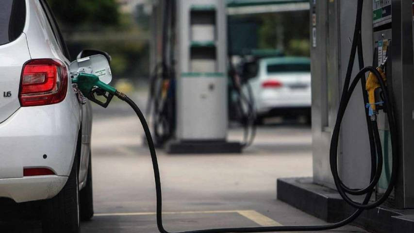 Diario Frontera, Frontera Digital,  Regionales, ,Rivas reiteró que no existe ningún problema de abastecimiento e hizo un llamado a la calma y a la tranquilidad de la población. También agregó que ha aumentado la cantidad de unidades de transporte (gandolas) destinadas a Mérida,Gobernación de Mérida garantiza suministro de combustible en la entidad