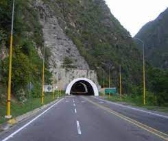 Diario Frontera, Frontera Digital,  El Vigía Panamericana, ,Los conductores que transitan por esta vía deben tomar sus previsiones, y tener conciencia de lo que ocurre en estos momentos.,No hay paso en la Local 008, enlace vial "Rafael Caldera", por fuertes lluvias