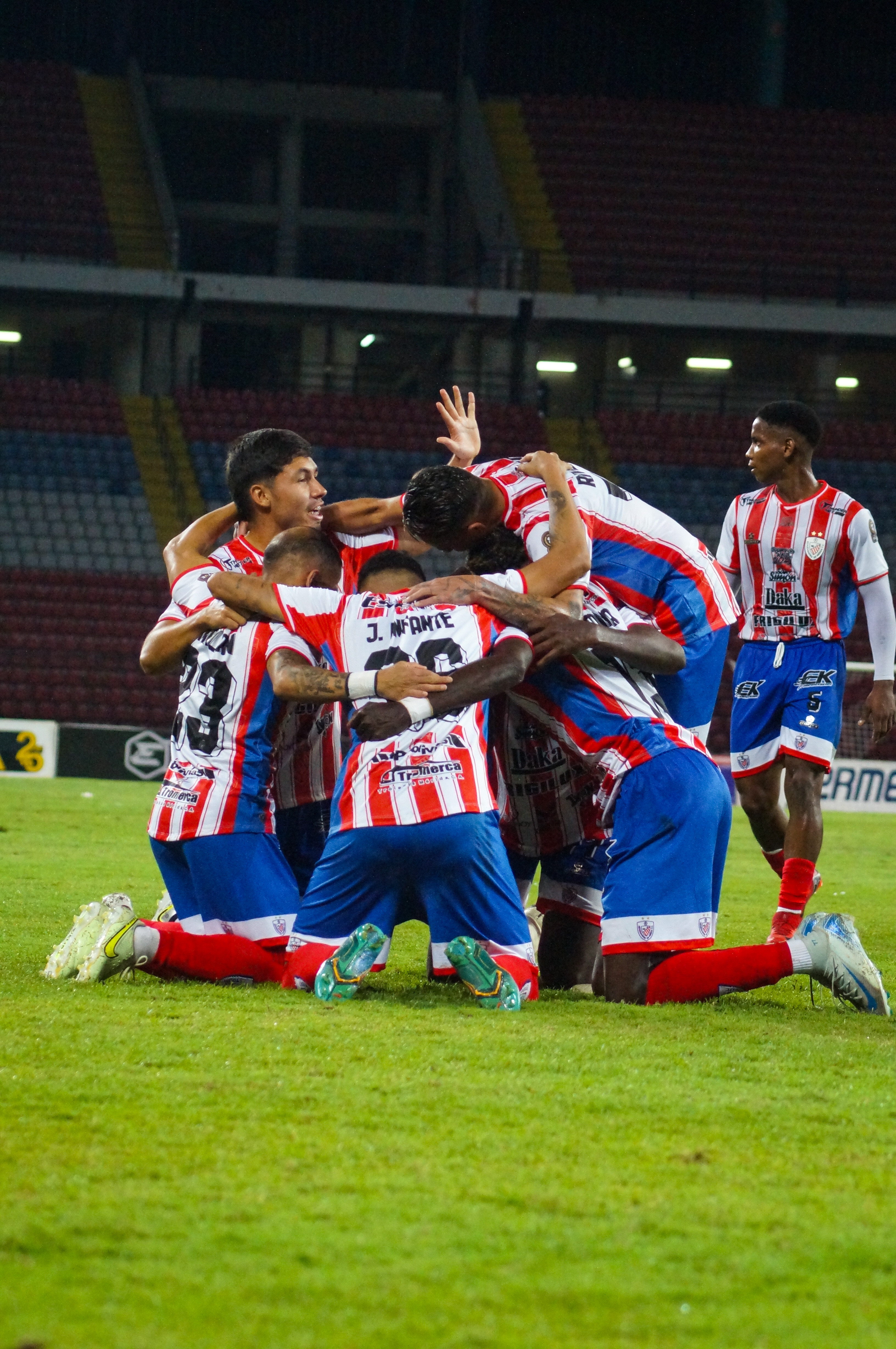 Diario Frontera, Frontera Digital,  Deportes, ,Estudiantes sumó de a tres ante Monagas SC